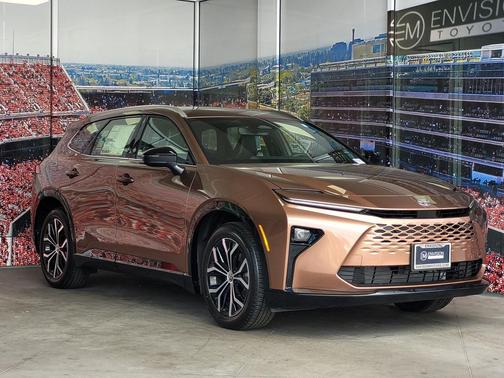 2025 Toyota Crown Signia XLE