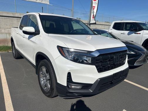 Platinum White Pearl 2024 Honda Ridgeline RTL
