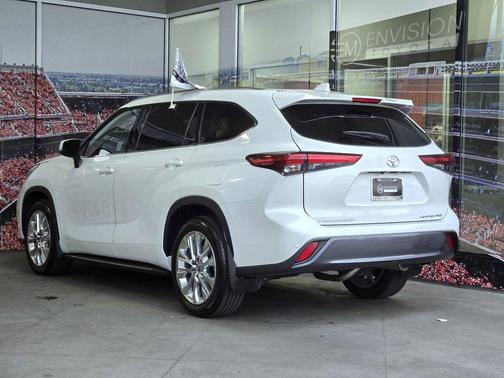 2023 Toyota Highlander Limited