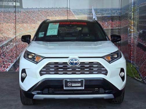 2021 Toyota RAV4 Hybrid SE