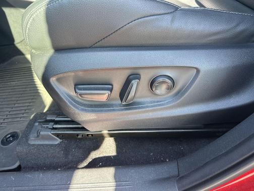 Supersonic Red w/Black Roof 2023 Toyota bZ4X Limited