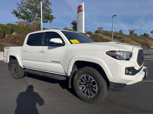Ice Cap 2023 Toyota Tacoma TRD Sport