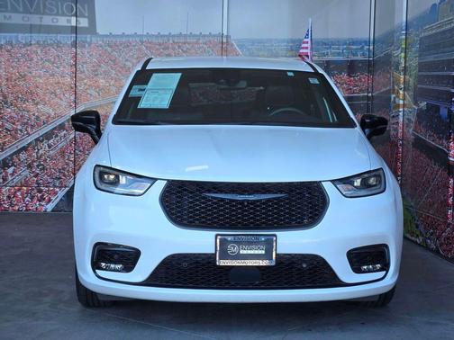 Bright White Clearcoat 2024 Chrysler Pacifica Hybrid S Appearance Pkg