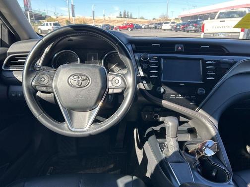 2020 Toyota Camry SE