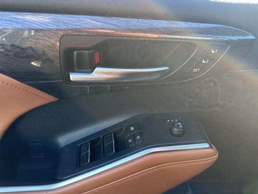2023 Toyota Highlander Platinum