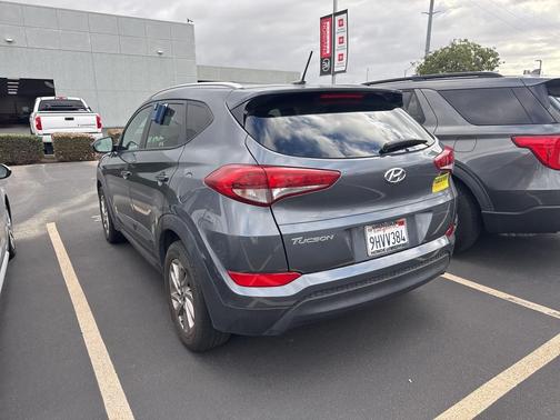 2016 Hyundai TUCSON SE