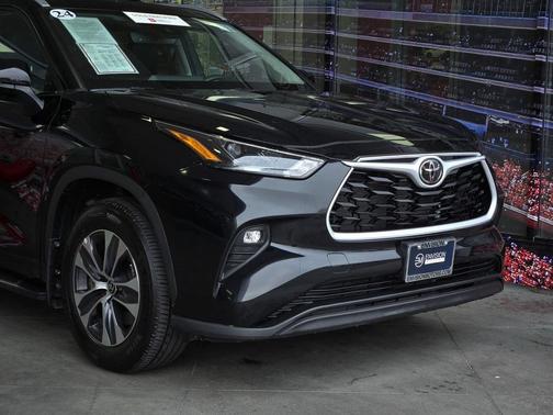 2024 Toyota Highlander XLE