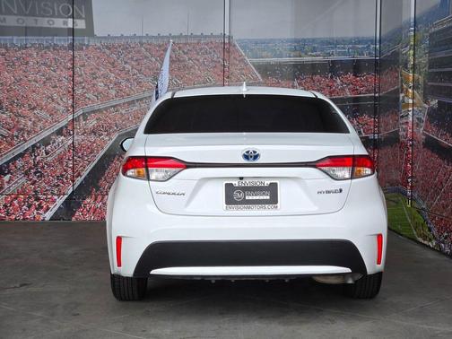 2022 Toyota Corolla Hybrid LE