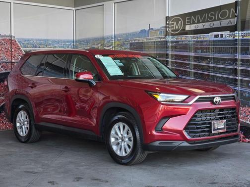 Ruby Flare Pearl 2025 Toyota Grand Highlander XLE