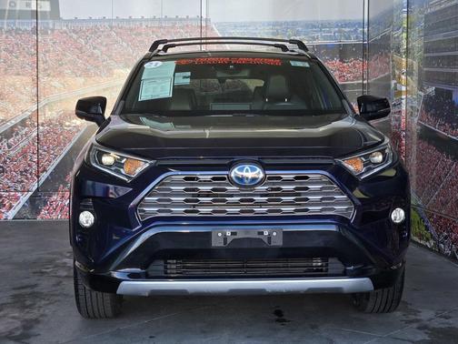 2021 Toyota RAV4 Hybrid SE