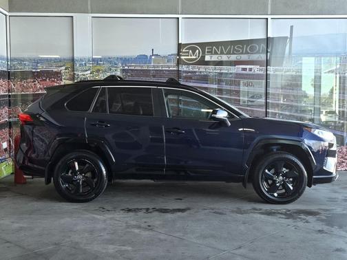 2021 Toyota RAV4 Hybrid SE