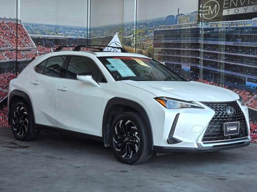Eminent White Pearl 2024 Lexus UX 250h Base