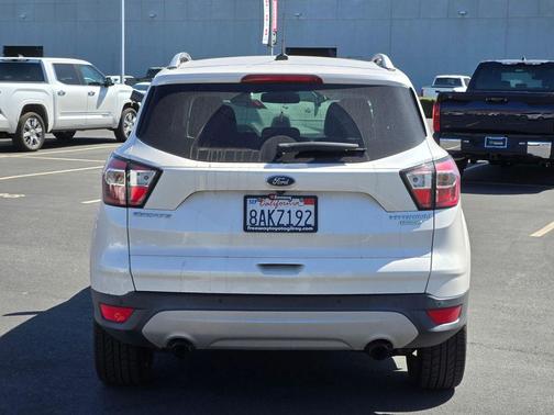 WHITE PLATINUM MET TRI-COAT 2017 Ford Escape Titanium
