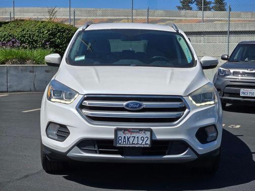 WHITE PLATINUM MET TRI-COAT 2017 Ford Escape Titanium