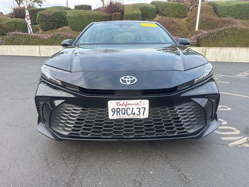 Midnight Black Metallic 2025 Toyota Camry SE