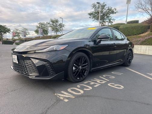 Midnight Black Metallic 2025 Toyota Camry SE