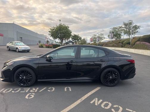 Midnight Black Metallic 2025 Toyota Camry SE