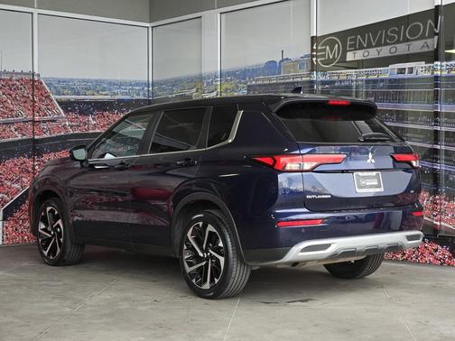 2024 Mitsubishi Outlander SE Black Edition S-AWC