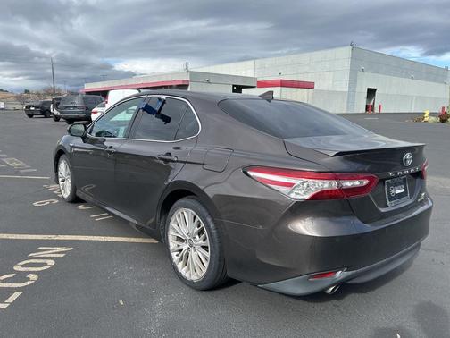 2018 Toyota Camry Hybrid XLE