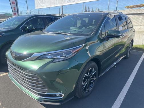 2026 Toyota Sienna Platinum