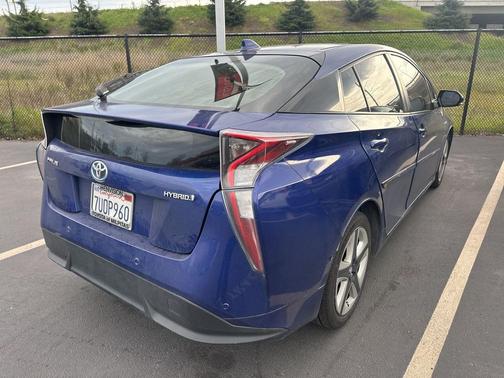 2016 Toyota Prius Four Touring