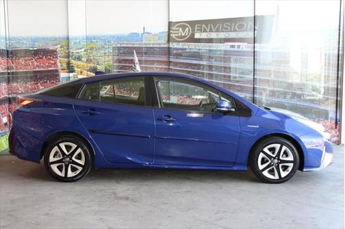 2016 Toyota Prius Four Touring