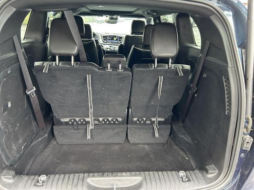 2024 Chrysler Pacifica Hybrid Premium S Appearance Pkg