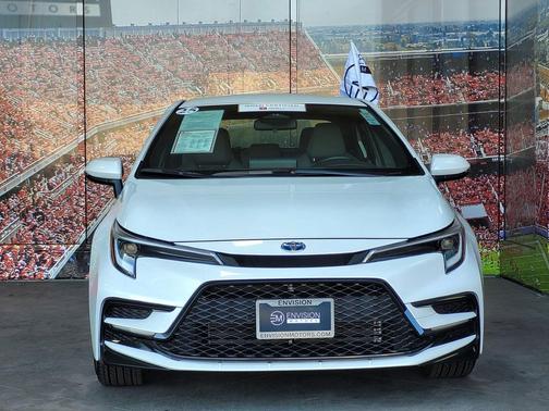 2025 Toyota Corolla Hybrid SE