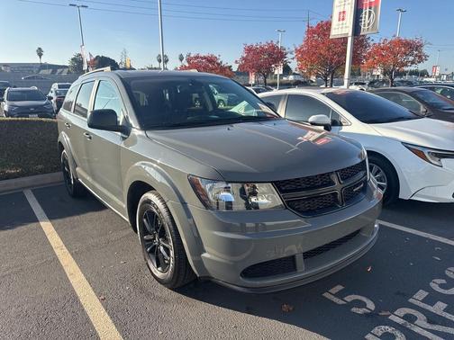 2020 Dodge Journey SE Value