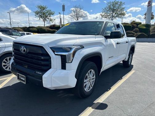 Ice Cap 2024 Toyota Tundra SR5