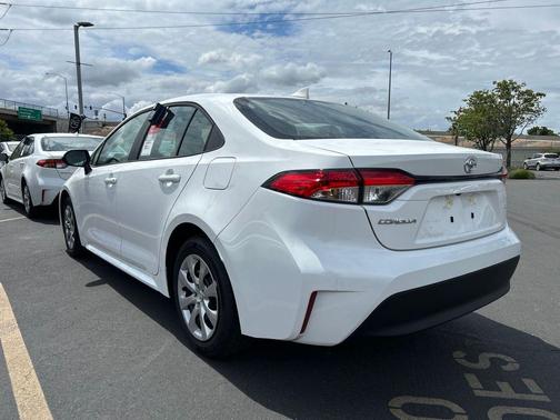 Ice Cap 2026 Toyota Corolla LE