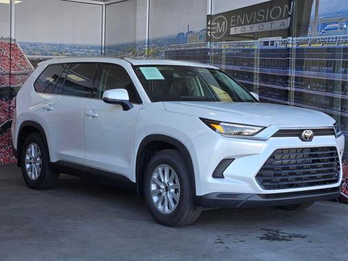 Wind Chill Pearl 2026 Toyota Grand Highlander Hybrid XLE