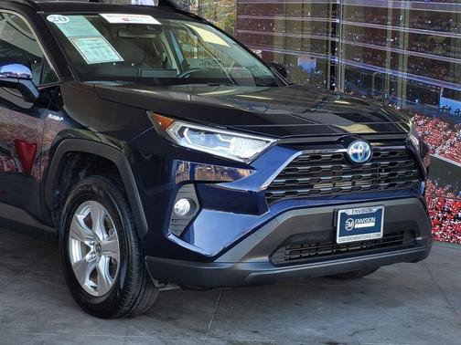 2020 Toyota RAV4 Hybrid XLE