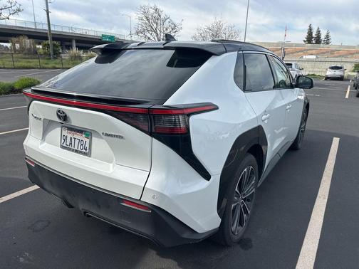 2023 Toyota bZ4X Limited