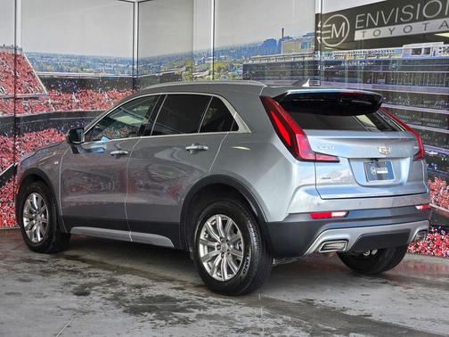 2023 Cadillac XT4 Premium Luxury