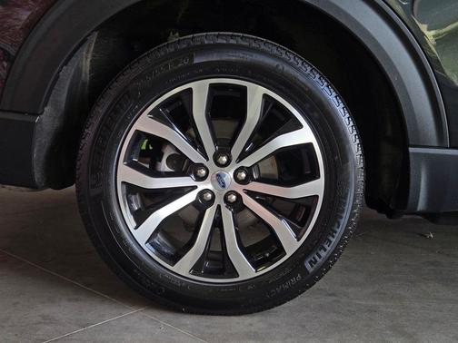 AGATE BLACK METALLIC 2025 Ford Explorer ST-Line