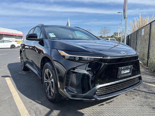 2024 Toyota bZ4X XLE