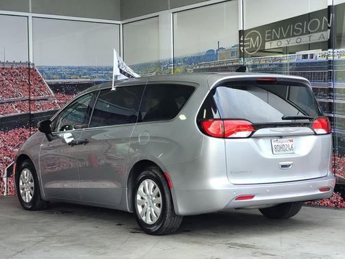 2018 Chrysler Pacifica L