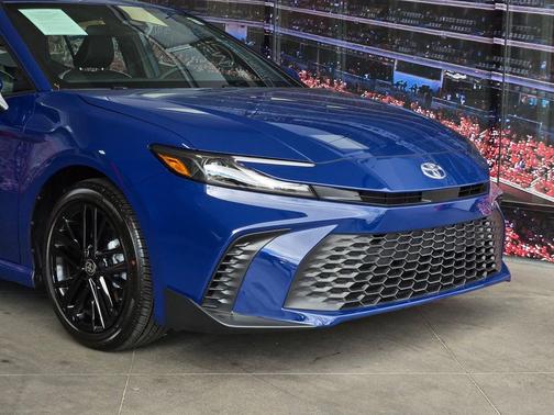 Reservoir Blue 2026 Toyota Camry SE