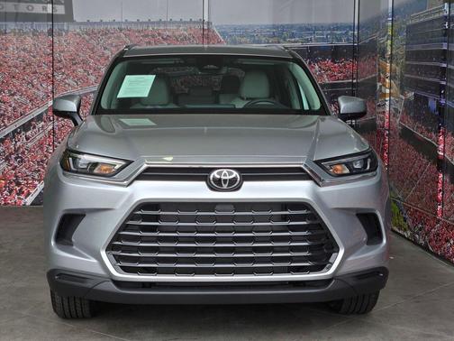 Celestial Silver Metallic 2026 Toyota Grand Highlander XLE