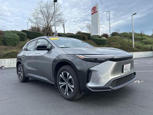 2024 Toyota bZ4X XLE