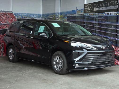 2026 Toyota Sienna XLE