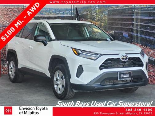 2023 Toyota RAV4 LE