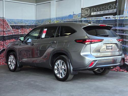Heavy Metal 2026 Toyota Highlander Hybrid Limited