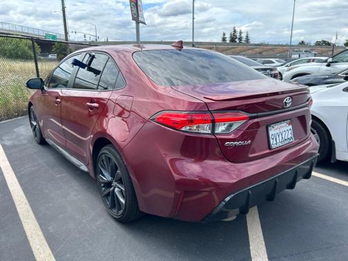 Ruby Flare Pearl 2026 Toyota Corolla SE