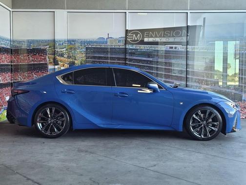 2022 Lexus IS 350 Base