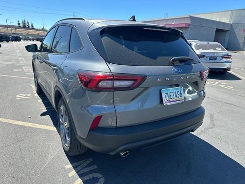 Carbonized Gray Metallic 2025 Ford Escape ST-Line