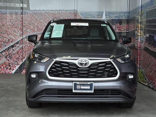 2022 Toyota Highlander XLE