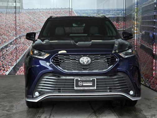 2026 Toyota Highlander XSE