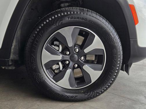 Bright White Clearcoat 2024 Jeep Grand Cherokee 4xe Base